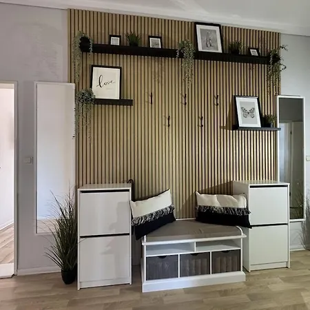 With 1 Bedroom * Тоссенс