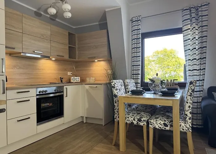 公寓 With 1 Bedroom *